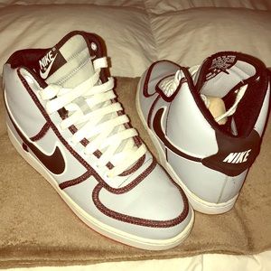 Nike Air Force mids